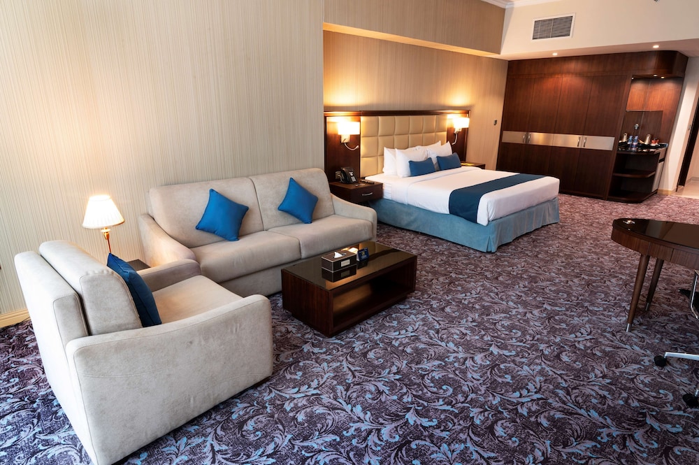 Golden Tulip Doha 42/67