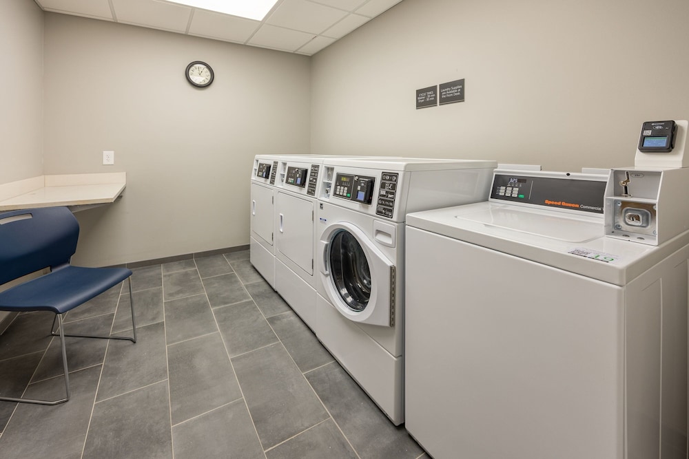Fairfield Inn & Suites Canton Riverstone Parkway 13/30