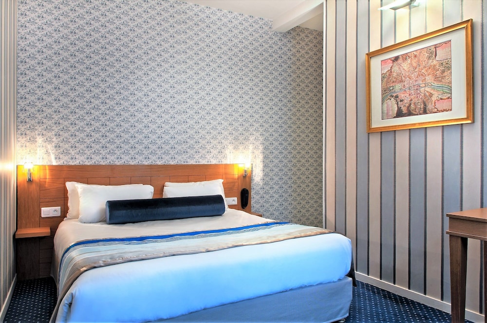 Hotel Romance Malesherbes By Patrick Hayat Formerly Romance Malesherbes 21/66