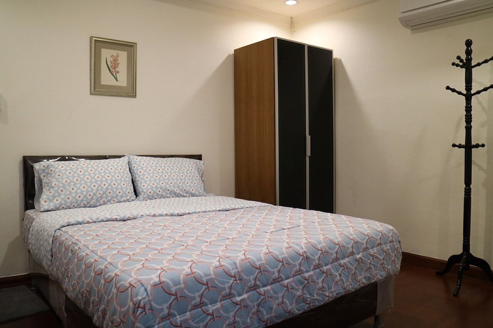 Nine Place Sukhumvit 46 18/57