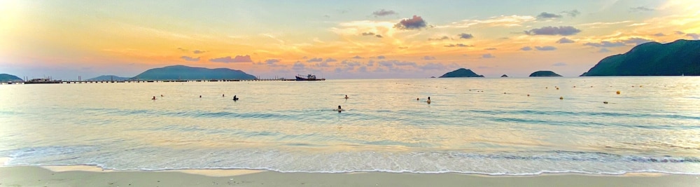 Tan Son Nhat Con Dao Resort 36/69