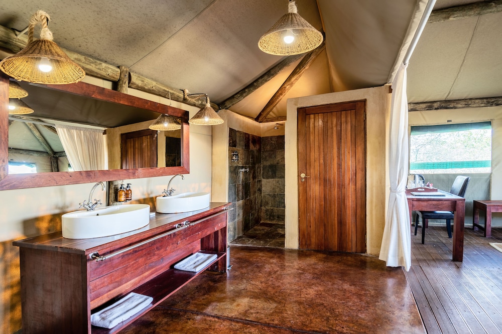 Aha Eagle Tented Lodge & Spa Etosha 16/56