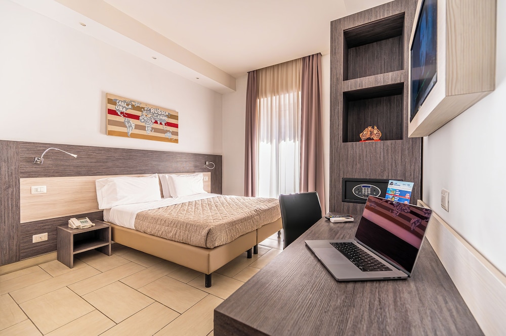Napoli Suite Hotel 8/26