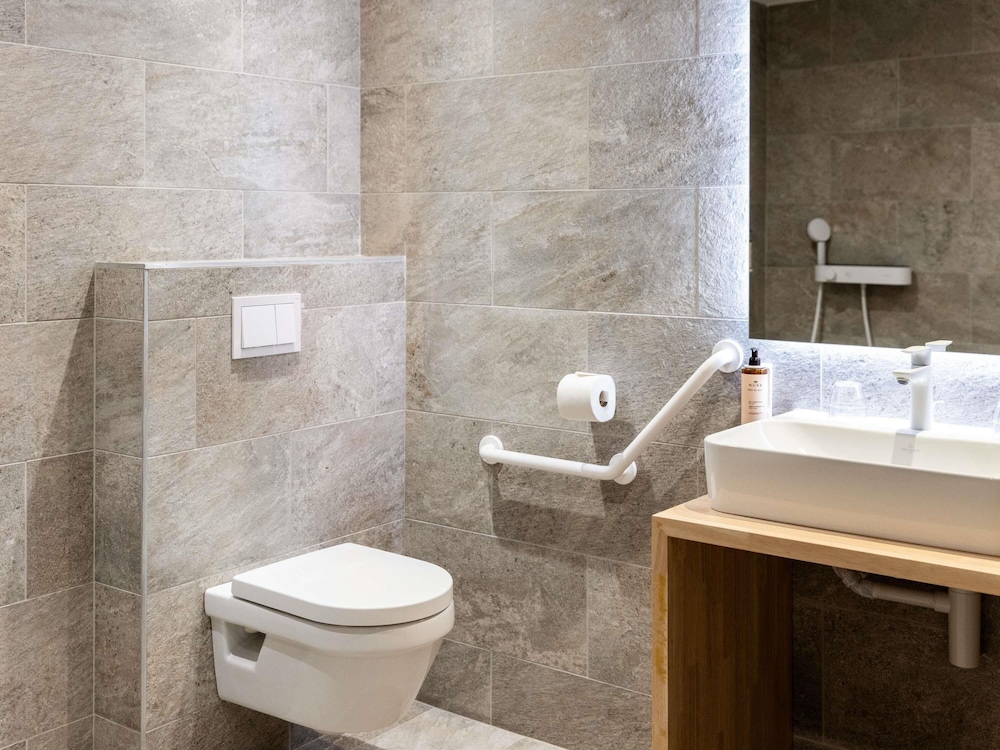 Mercure Ax Les Thermes 49/50