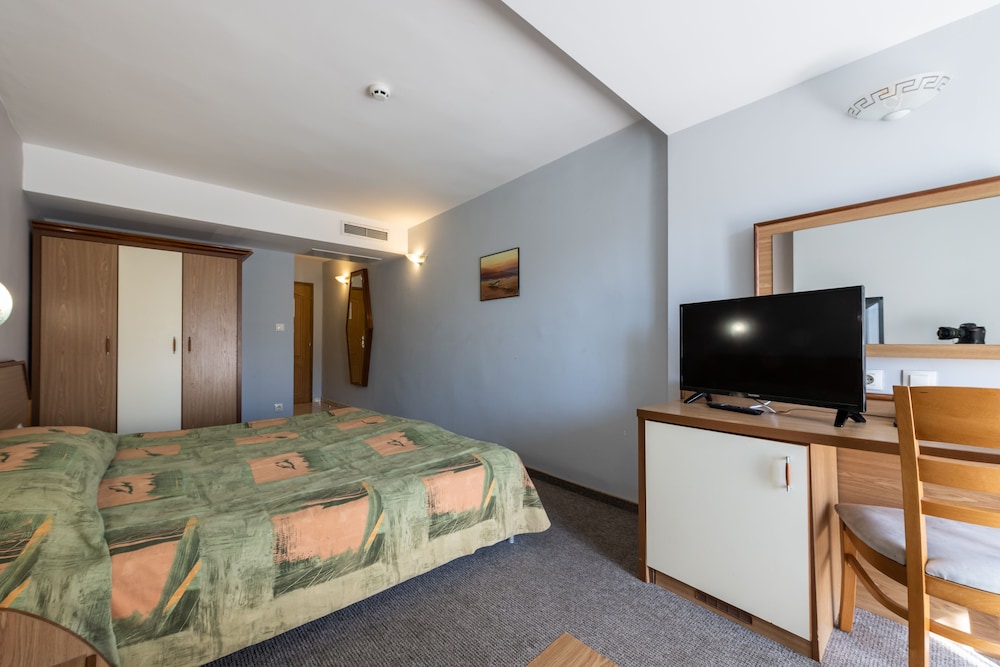Hotel Hrizantema 32/44