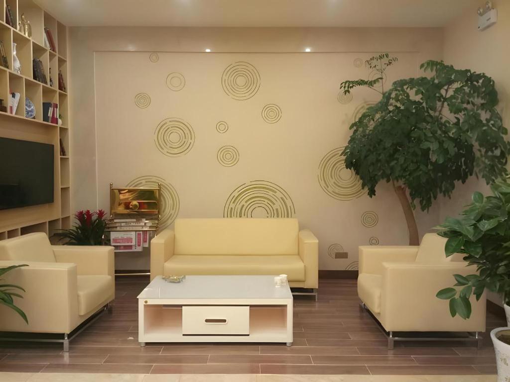GreenTree Inn Xuancheng Jingxian Wannan First Street Express Hotel 35/52
