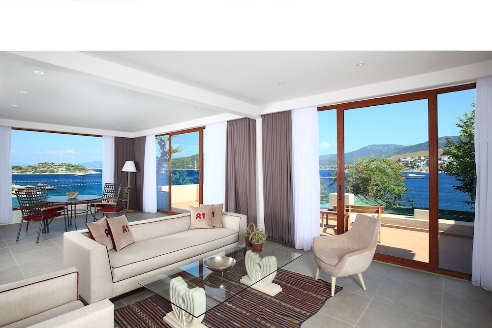 No:81 Hotel 19/50