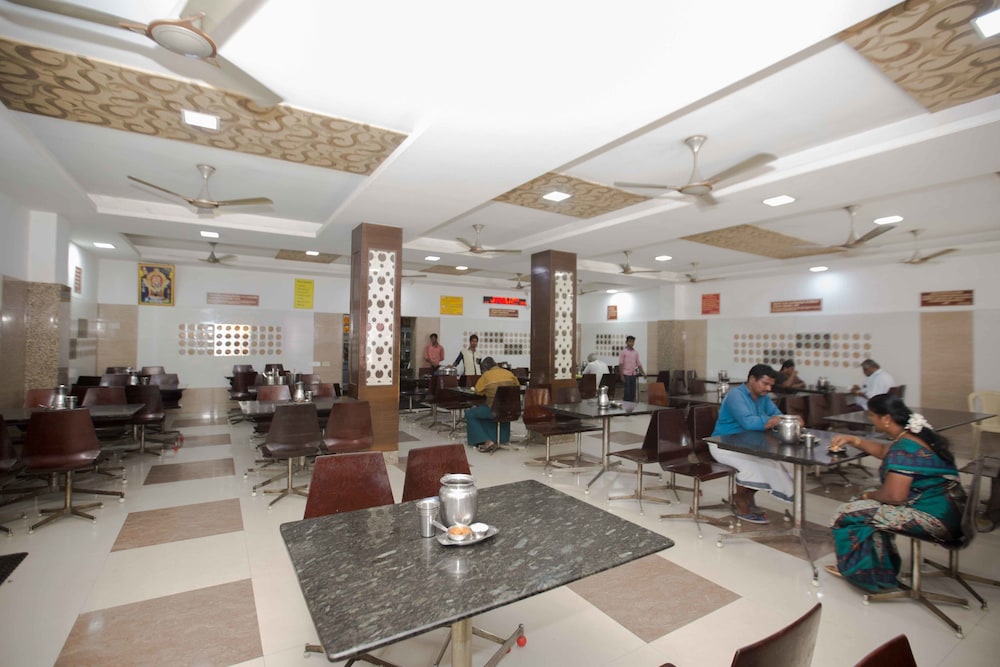 HOTEL SOWNTHARIYAM 21/30
