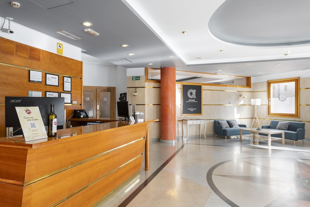 Hotel Maria de Molina 4/50