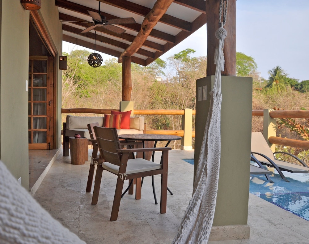 Hotel Casa Chameleon 60/73