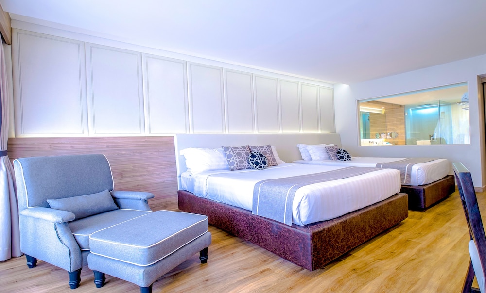Phuket Graceland Resort & Spa 15/70
