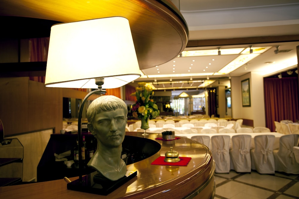 Augustus Hotel 29/29