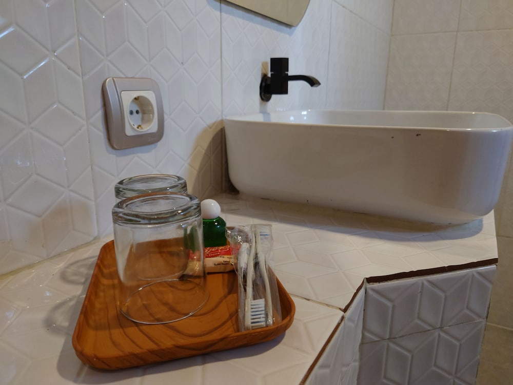 Cemara Indah Hotel 7/50