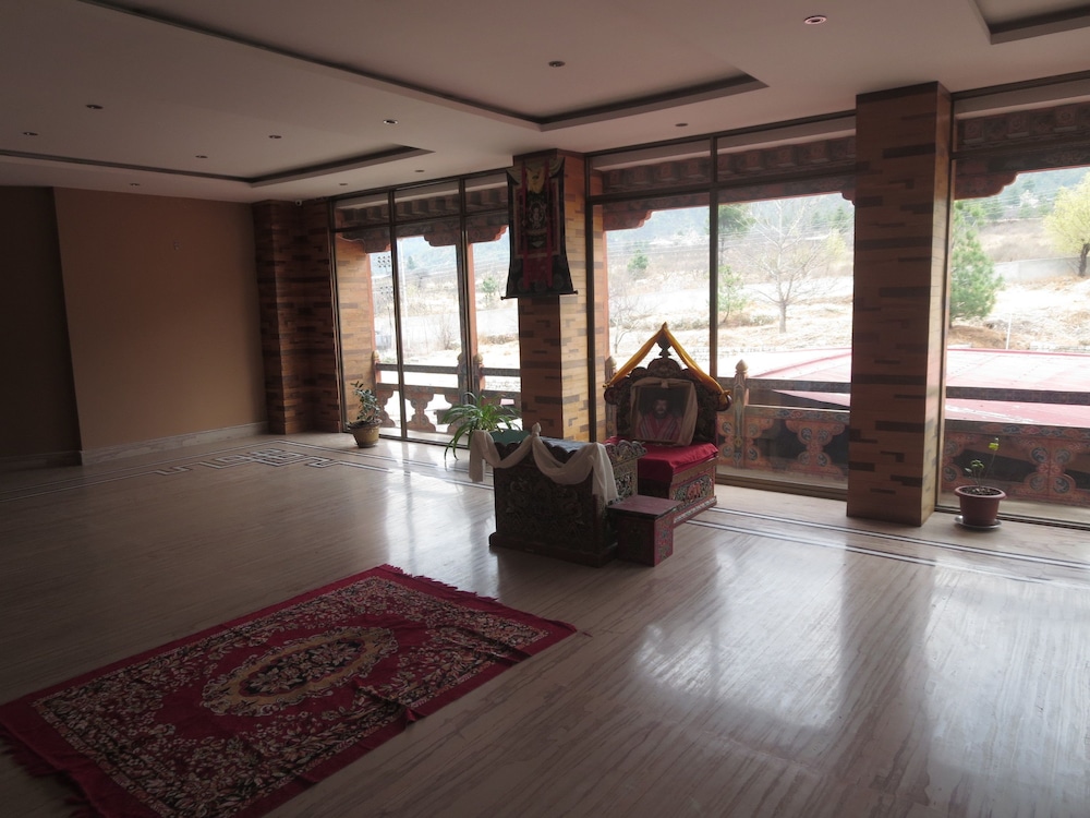 UDUMWARA RESORT 38/50