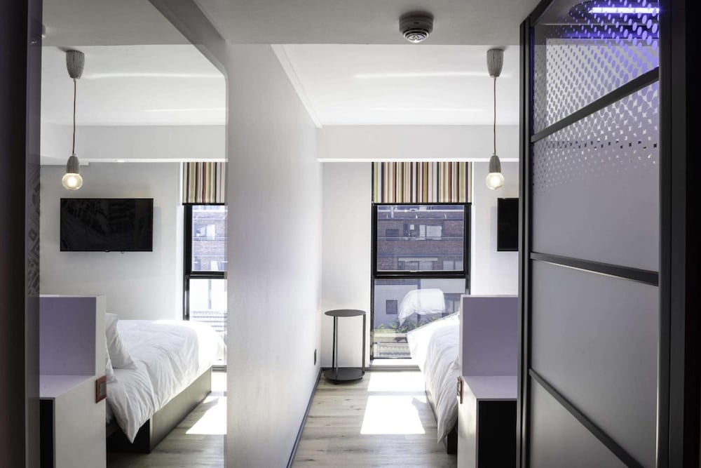 ANEW Hotel Green Point Cape Town 25/35