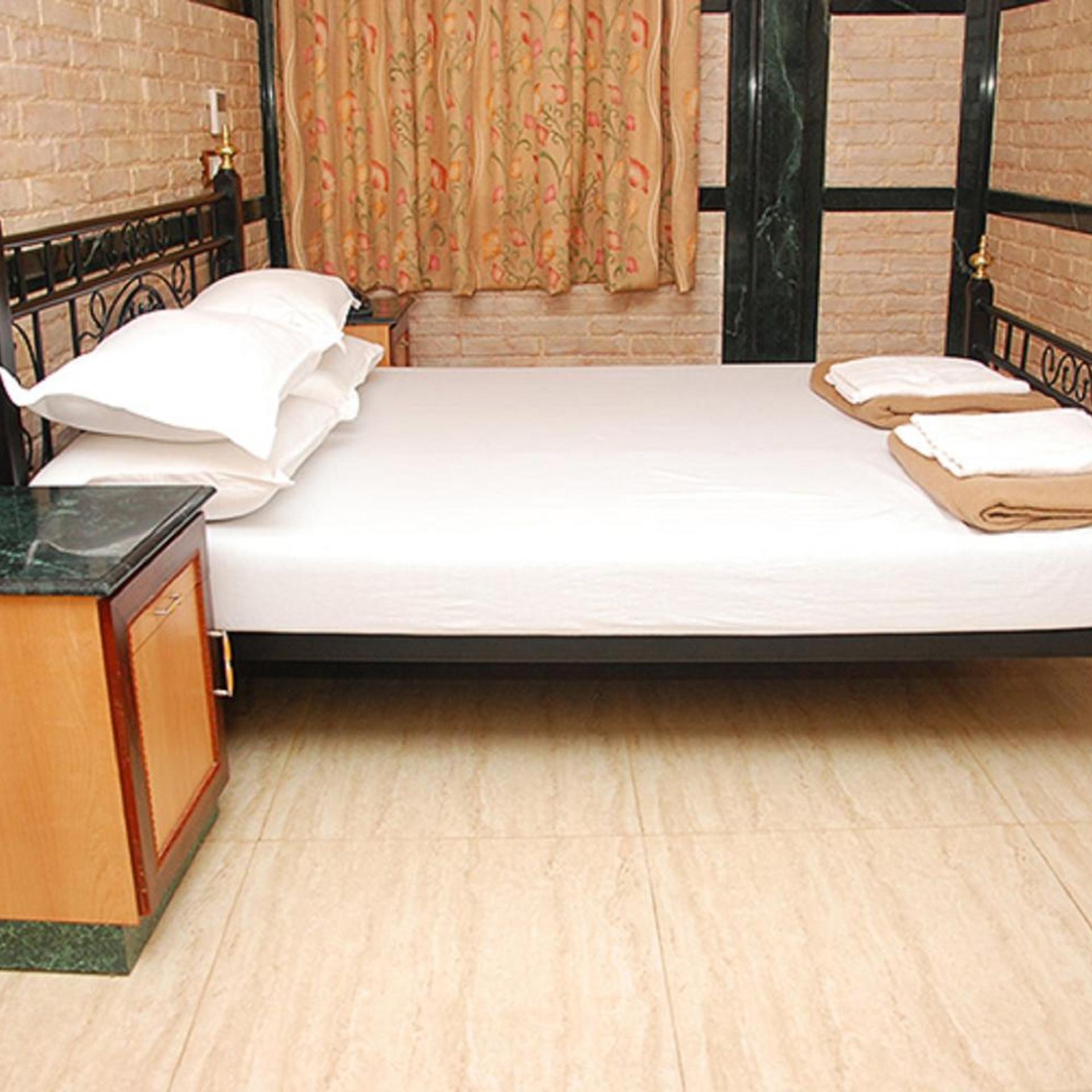 Hotel Hira 13/27