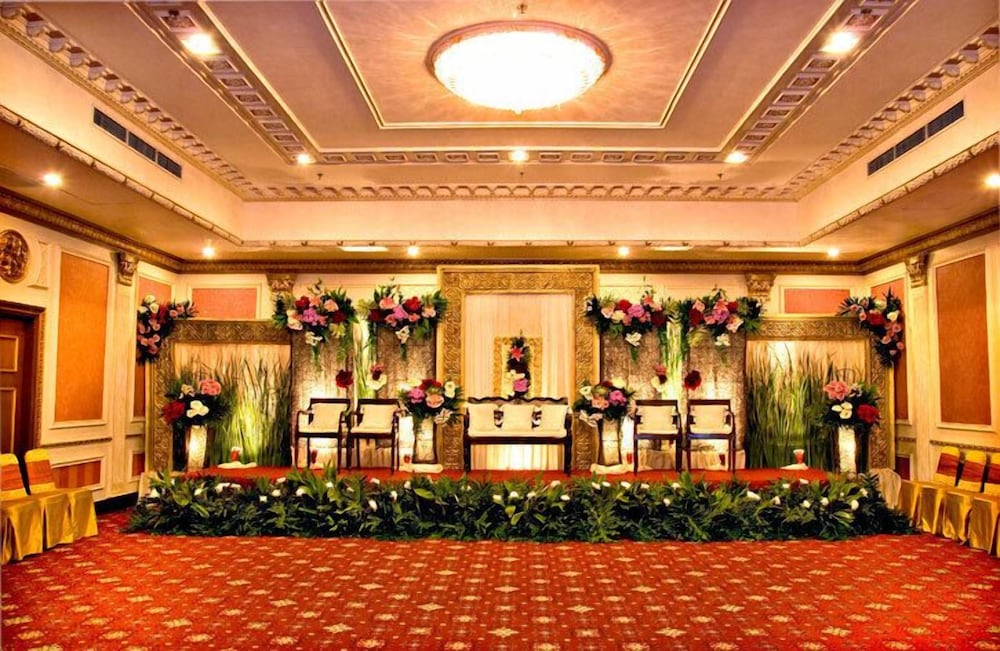 Golden Boutique Hotel Melawai 2/48