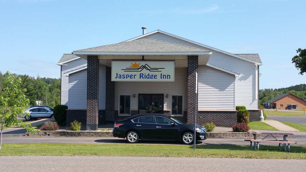 Jasper Ridge Inn Ishpeming 72/75