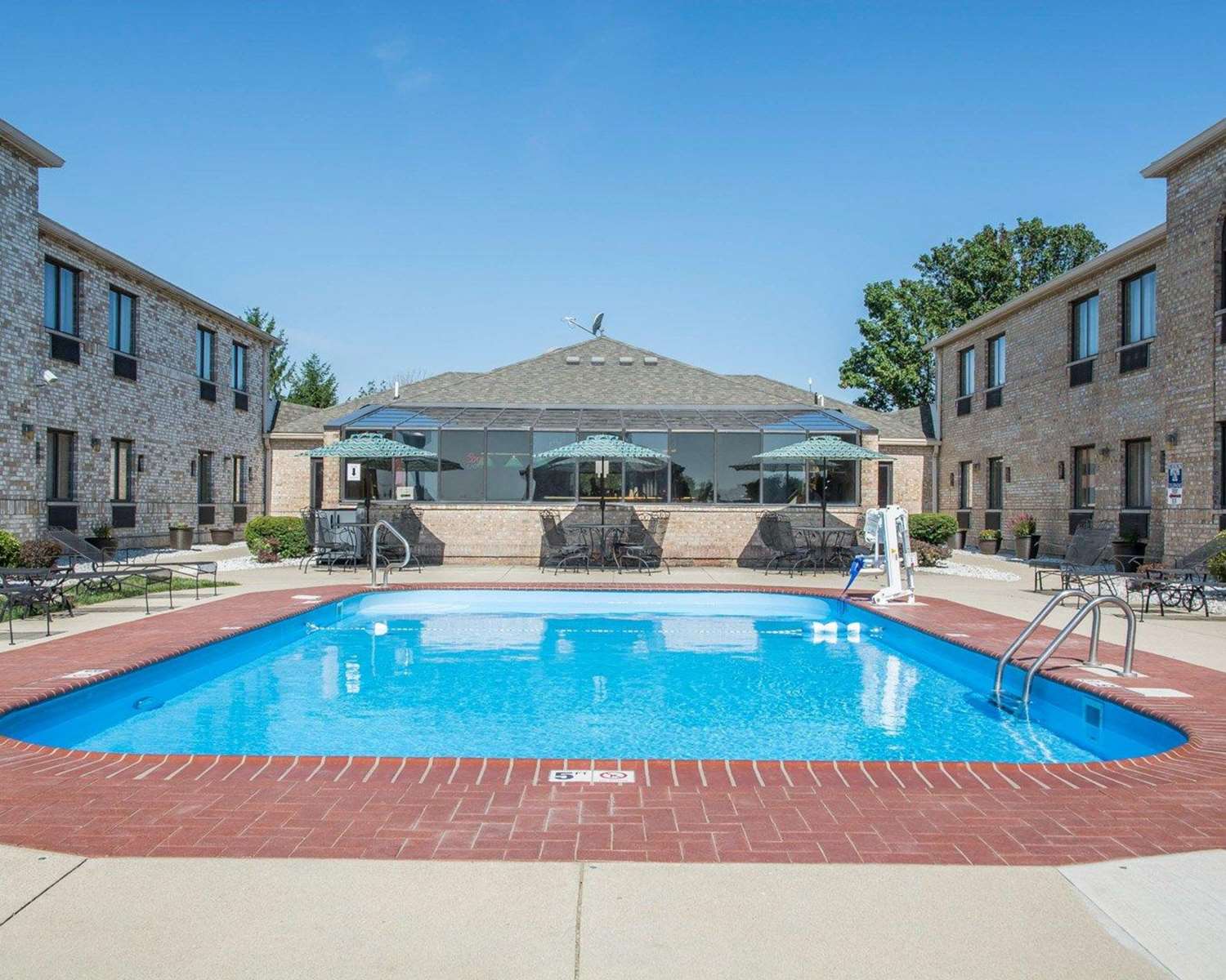 Comfort Inn Bellefontaine OH 2/15