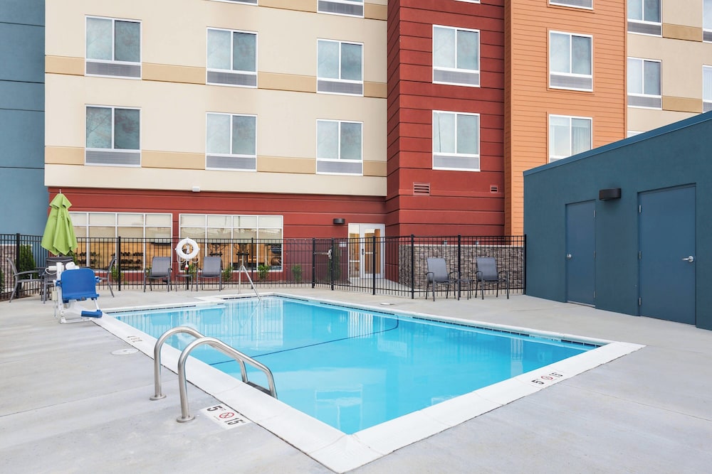Fairfield Inn Suites Lebanon 3/37