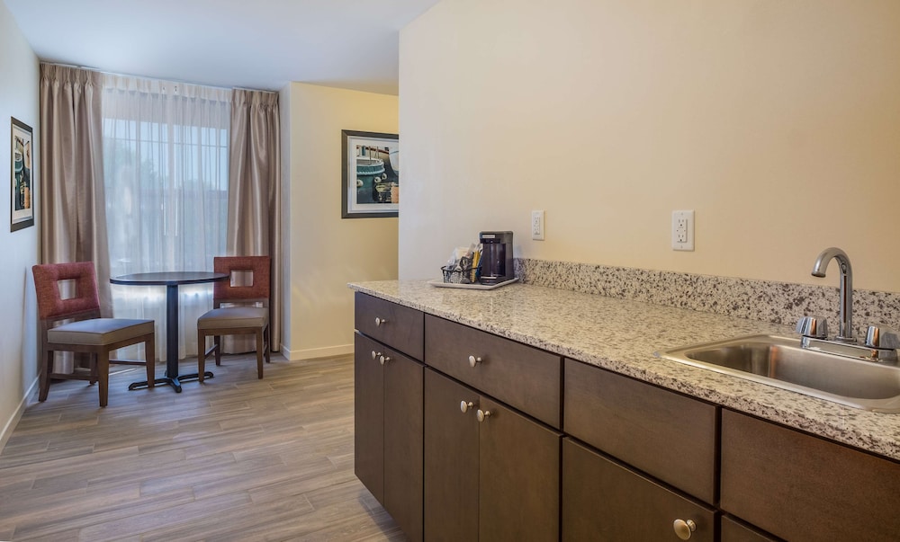 Hampton Inn Waterville 49/55