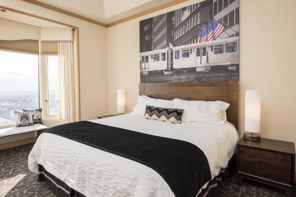 The Buckingham Athletic Club & Hotel 11/41