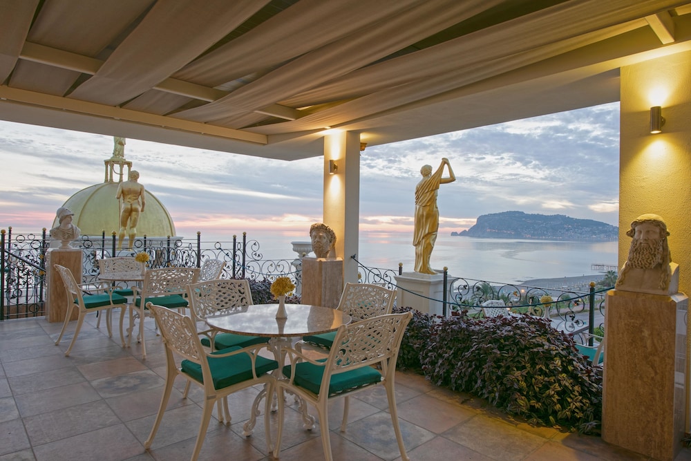 Antique Roman Palace - Adults Only Ultra All Inclusive 34/50