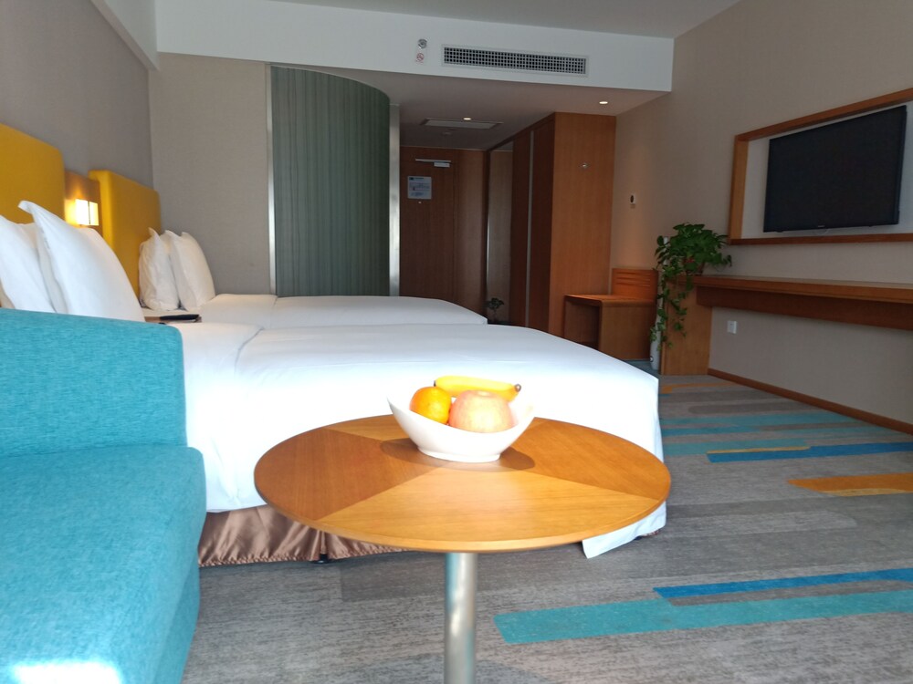 HOLIDAY INN EXPRESS XI'AN QUJIANG SOUTH 53/67