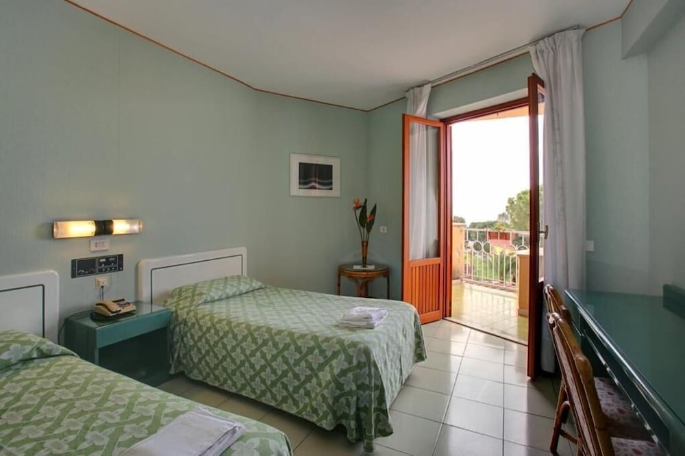 Hotel Perla Del Golfo 18/70