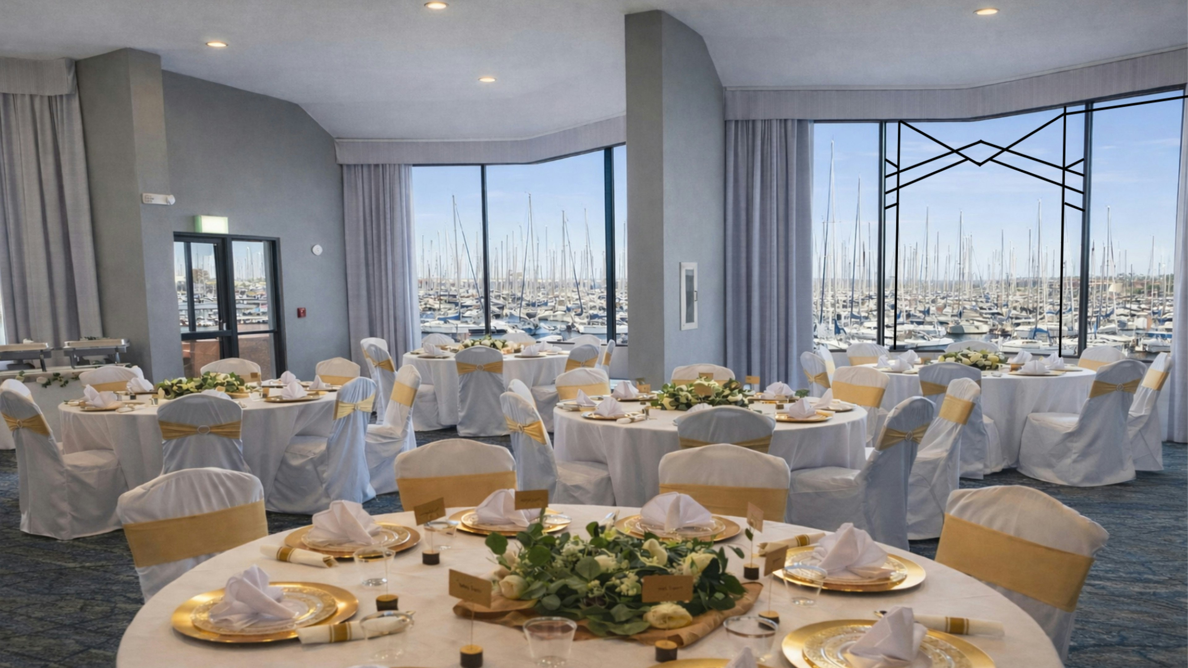 Holiday Inn Express Hotel Suites Ventura Harbor 41/69