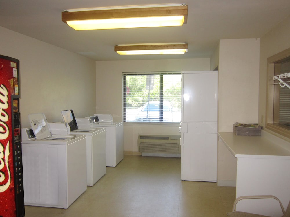 Candlewood Suites Jacksonville Southpoint by IHG 54/70