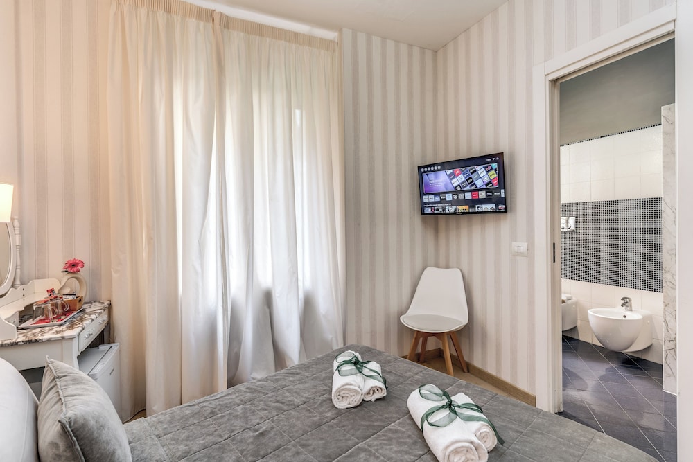 Marta Inn (ex Da Marta and Alida all Esquilino) 42/50