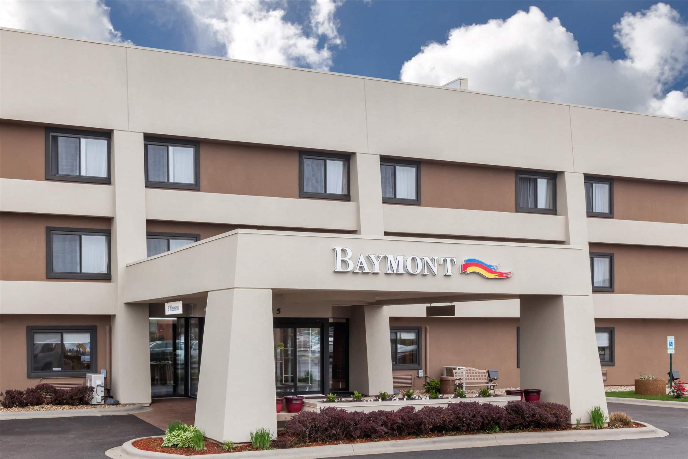 Baymont by Wyndham Glenview 2/32