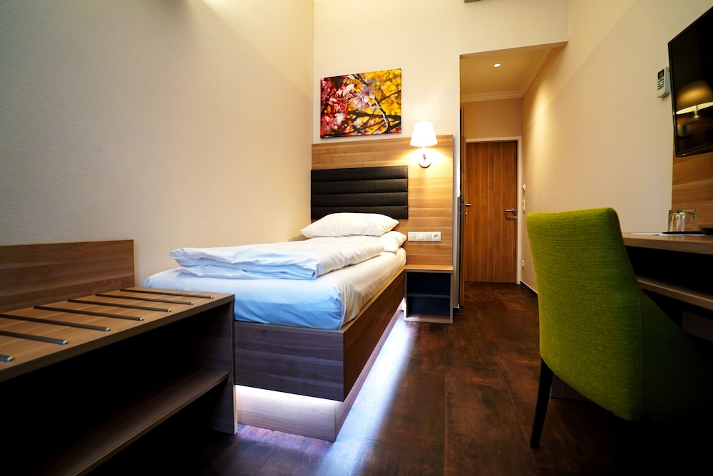 Hotel Marc Aurel 35/48