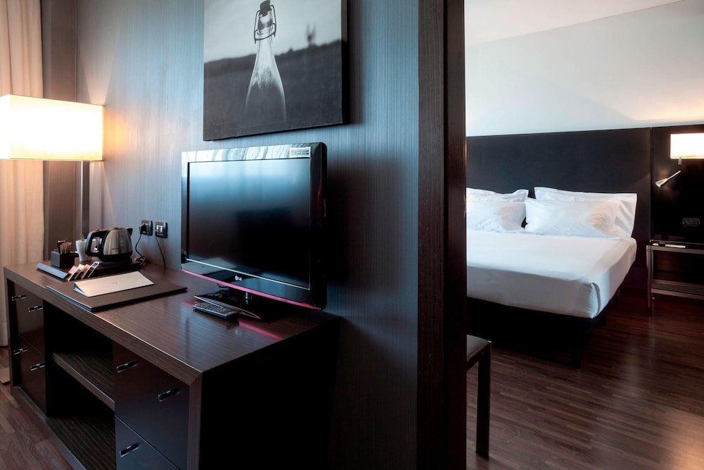 Ac Hotel Vicenza By Marriott 12/28