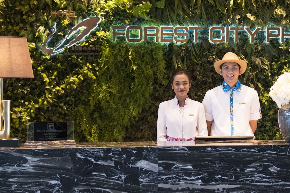 Forest City Marina Hotel 38/66