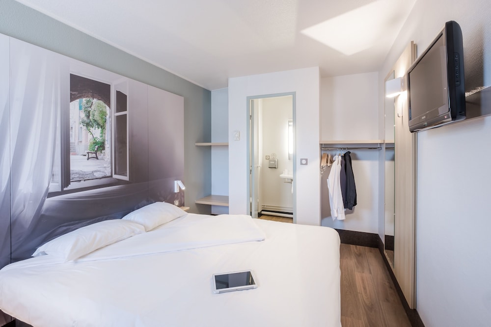 Room at B&B HOTEL Montargis, AMILLY