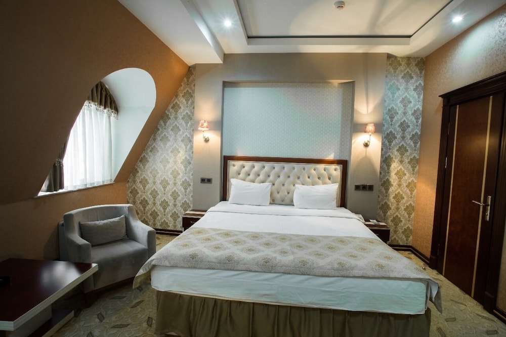 Grand Hotel Baku 18/47