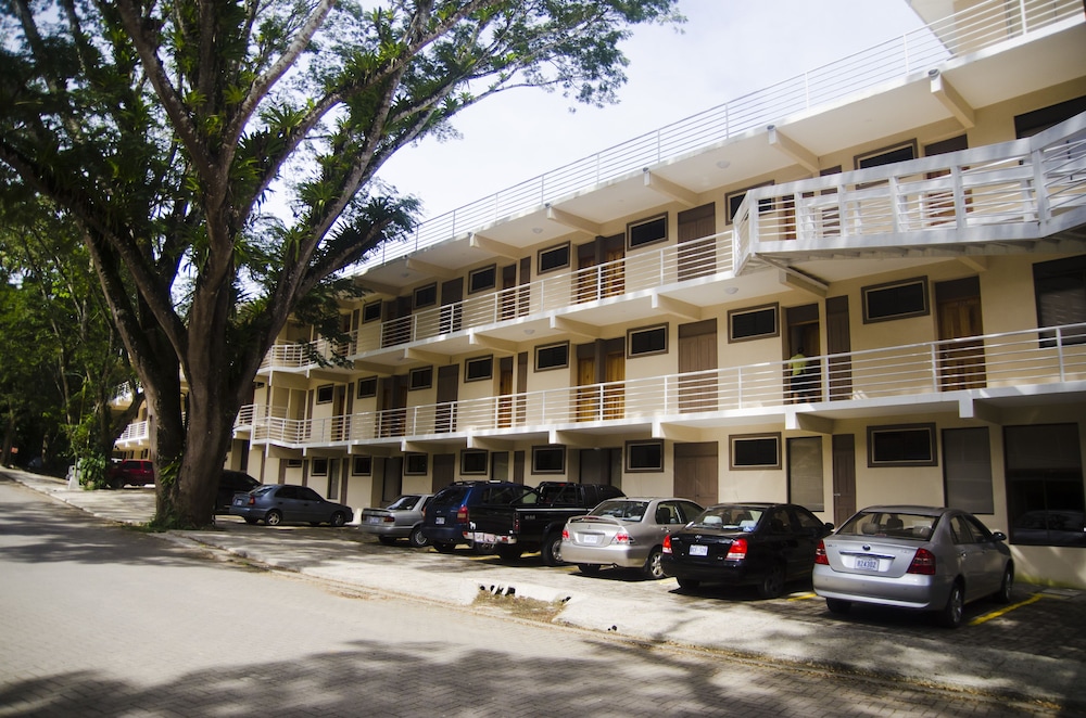 Hotel Arenas Punta Leona 52/66