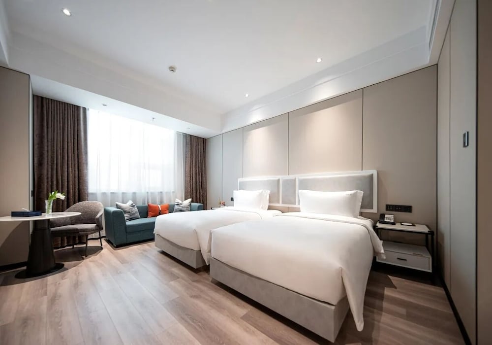Ramada Wuxi 8/33