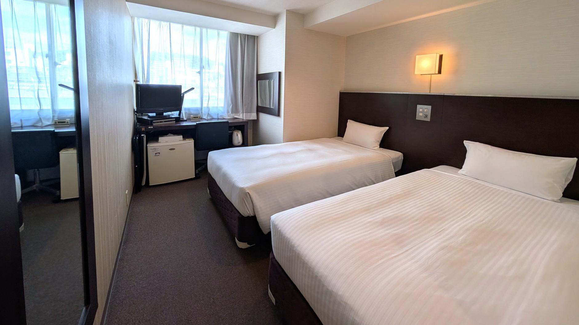 Budget, Twin Beds, Smoking