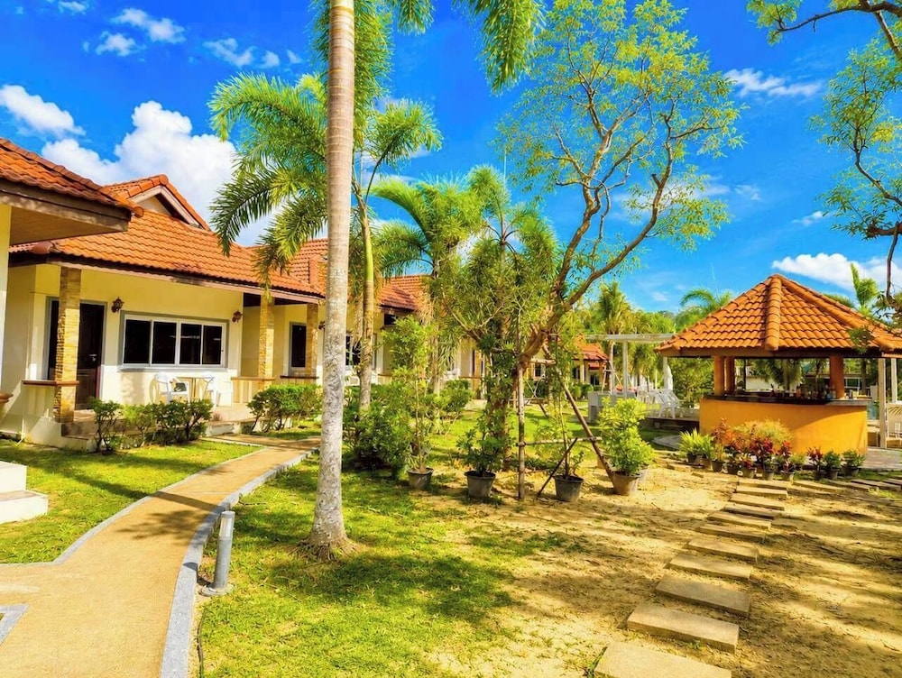 Phuket Airport Villa 71/80