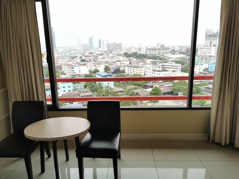 Tongtara Riverview Hotel 50/62