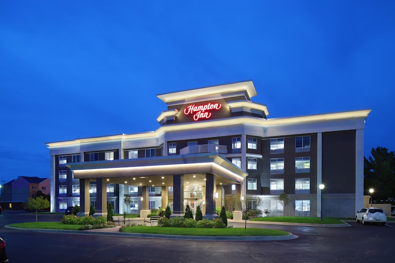 Hampton Inn Holland 5/55