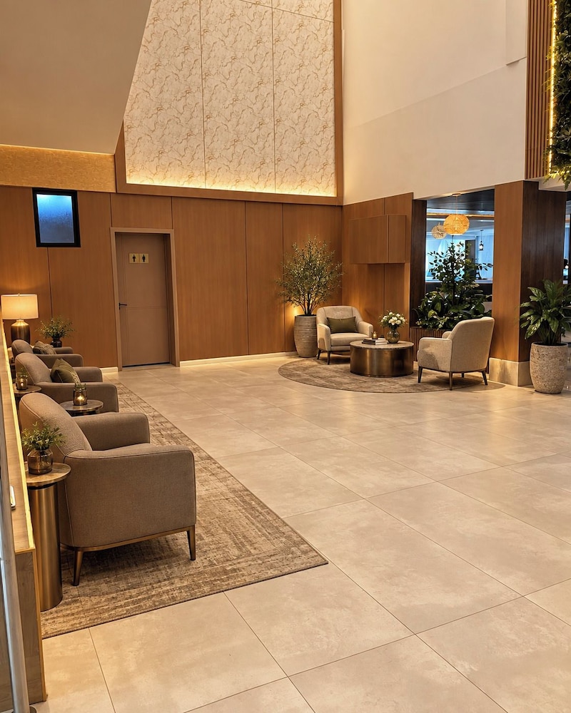 Park Place Hotel 10/80