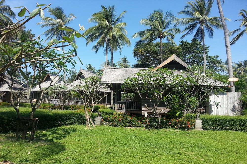 New Ozone Resort & Spa 58/64
