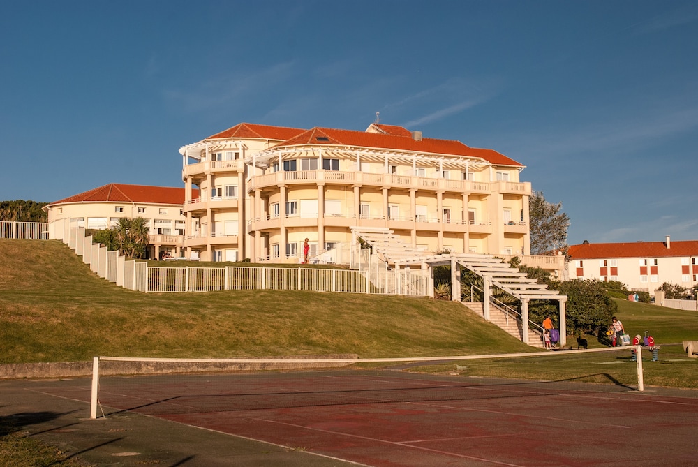 Residence Mer & Golf Eugenie 7/66