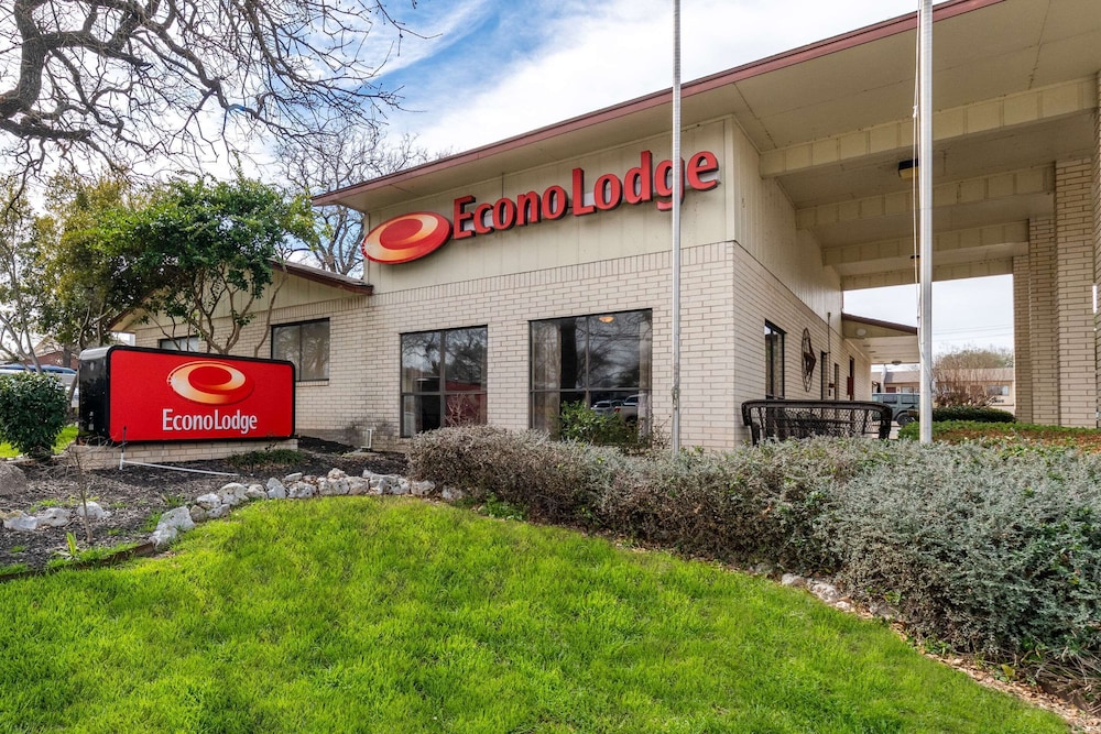 Econo Lodge Fredericksburg 2/33