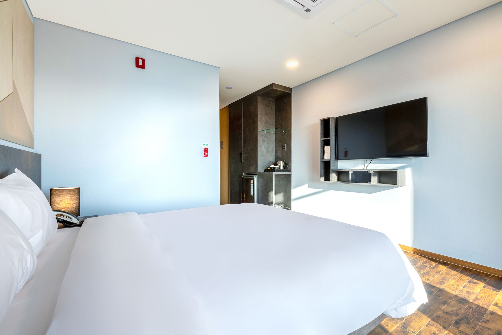 HEALING, SUPERIOR, DOUBLE BED