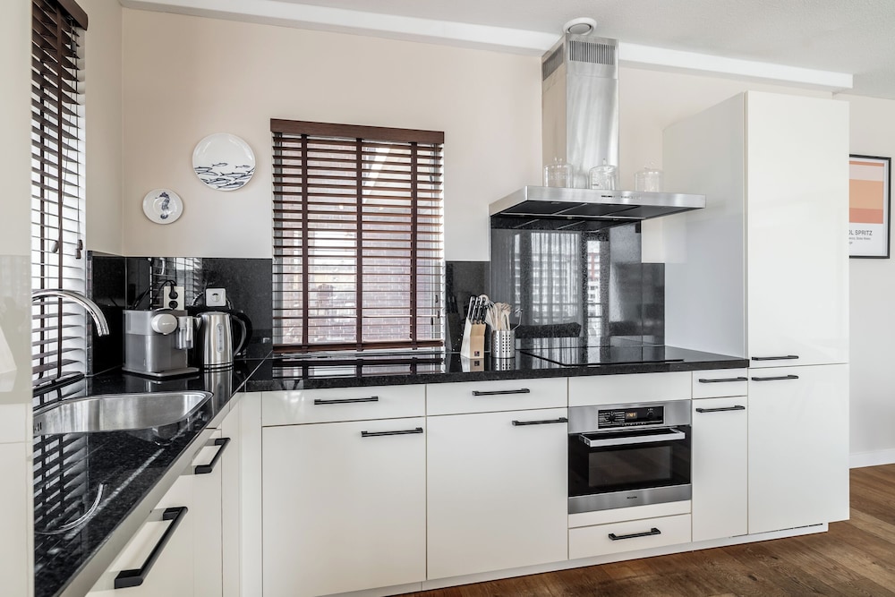 BizStay Harbour Scheveningen Apartments 25/50